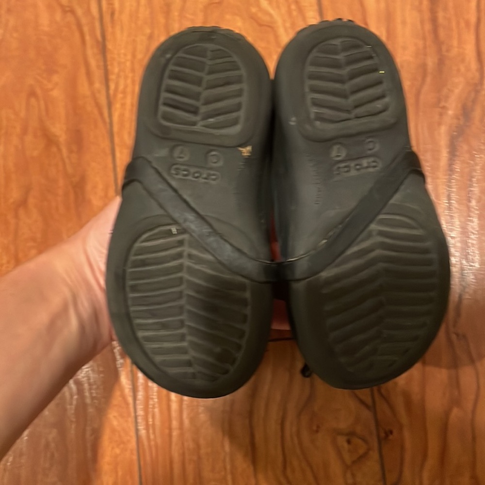 Crocs flats - Picture 2 of 2